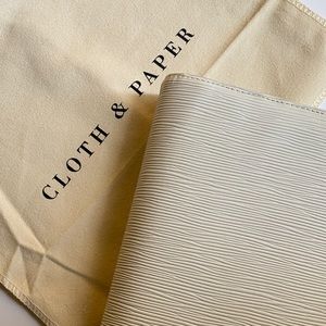 Cloth & Paper A5 6-Ring Leather Contoured Agenda (Sold!)